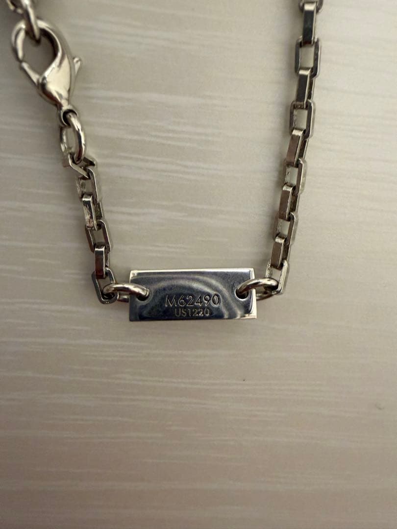 LOUIS VUITTON ストライプネックレス