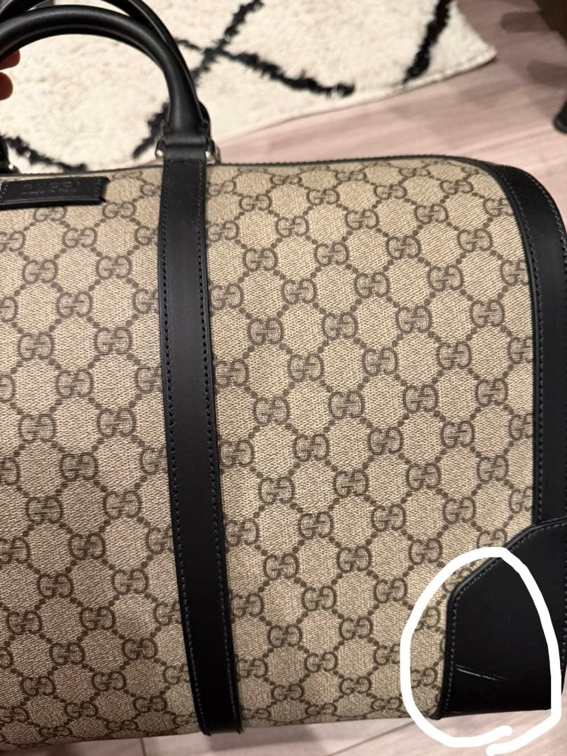 GUCCIGG SUPREME ダッフルバッグ　ボストンバッグ