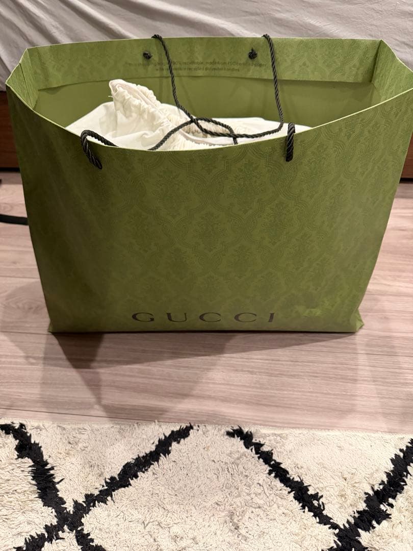 GUCCIGG SUPREME ダッフルバッグ　ボストンバッグ