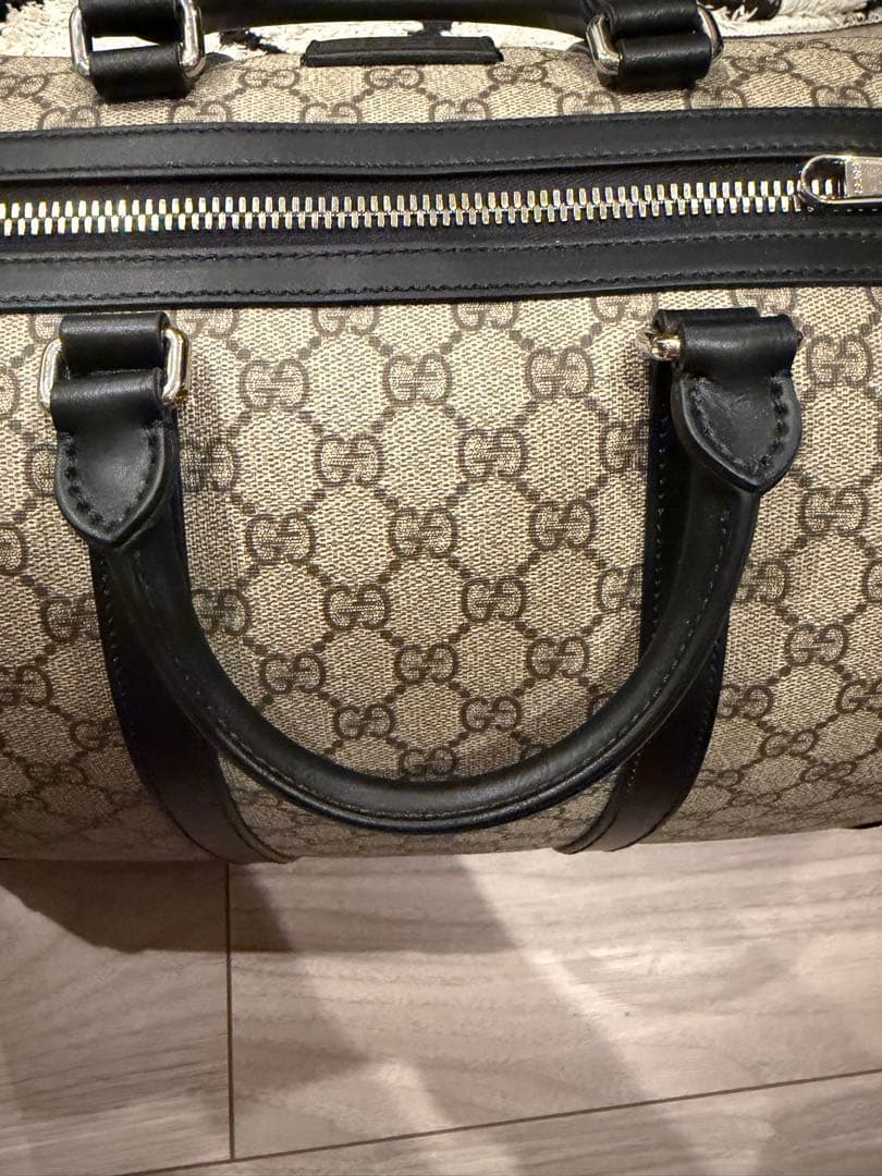 GUCCIGG SUPREME ダッフルバッグ　ボストンバッグ