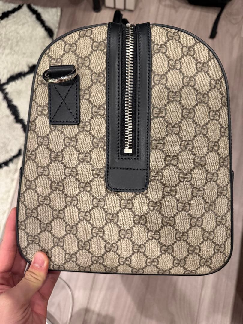 GUCCIGG SUPREME ダッフルバッグ　ボストンバッグ