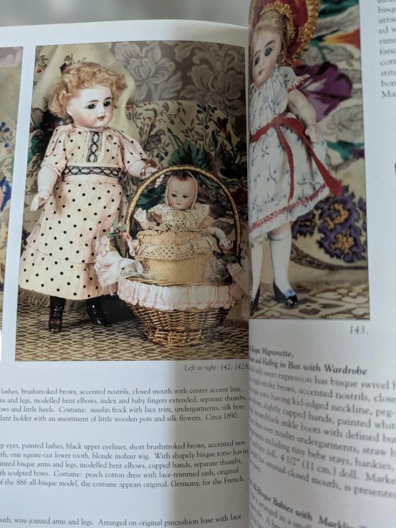 洋書 The Little Ones: French And German Dolls