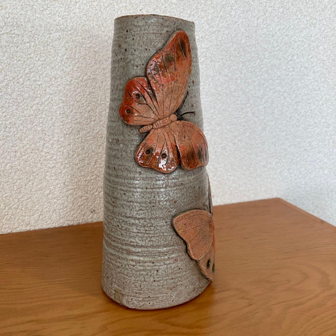 花器①　花瓶　フラワーベース　陶器　手作り　作家　蝶　一点物
