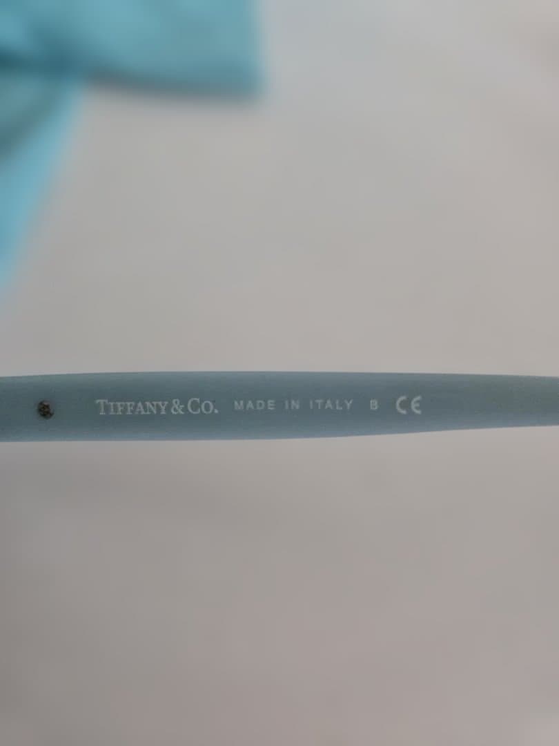 Tiffany & Co. ブラック サングラス