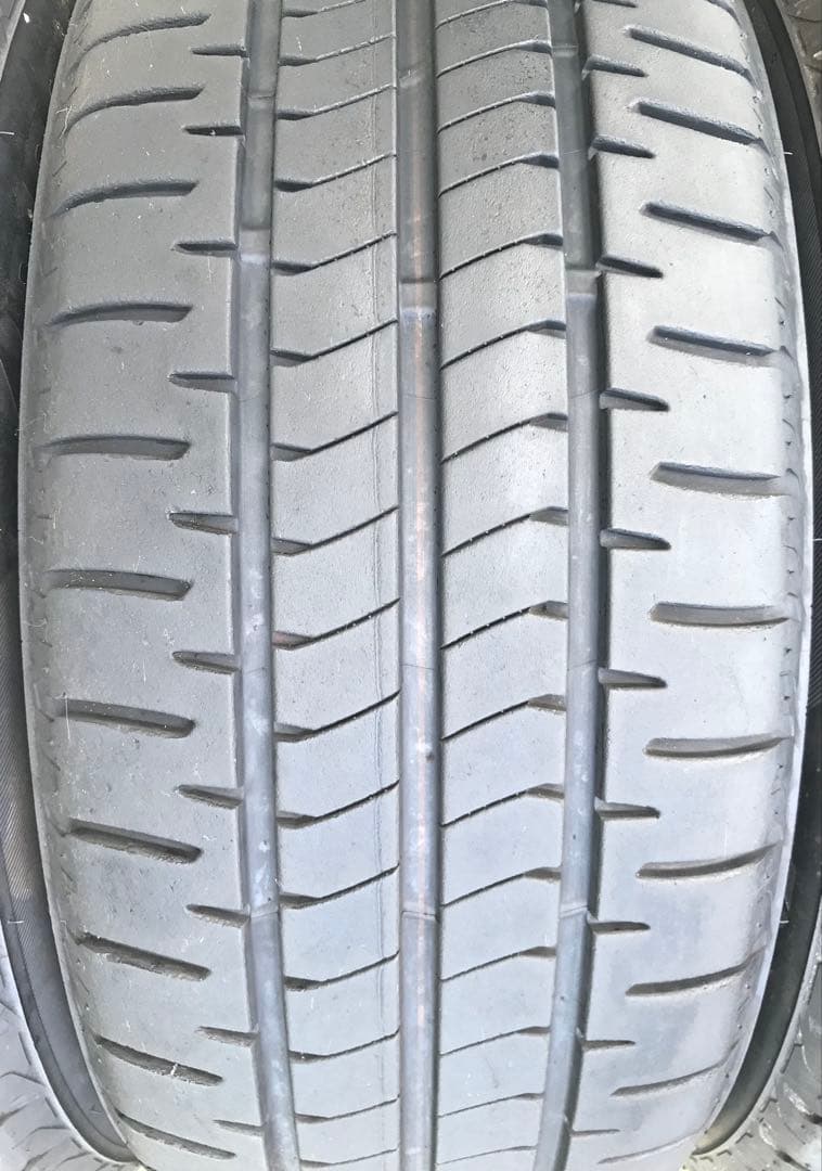 225/55 R17 BRIDGESTONE NEWNOラジアルタイヤ