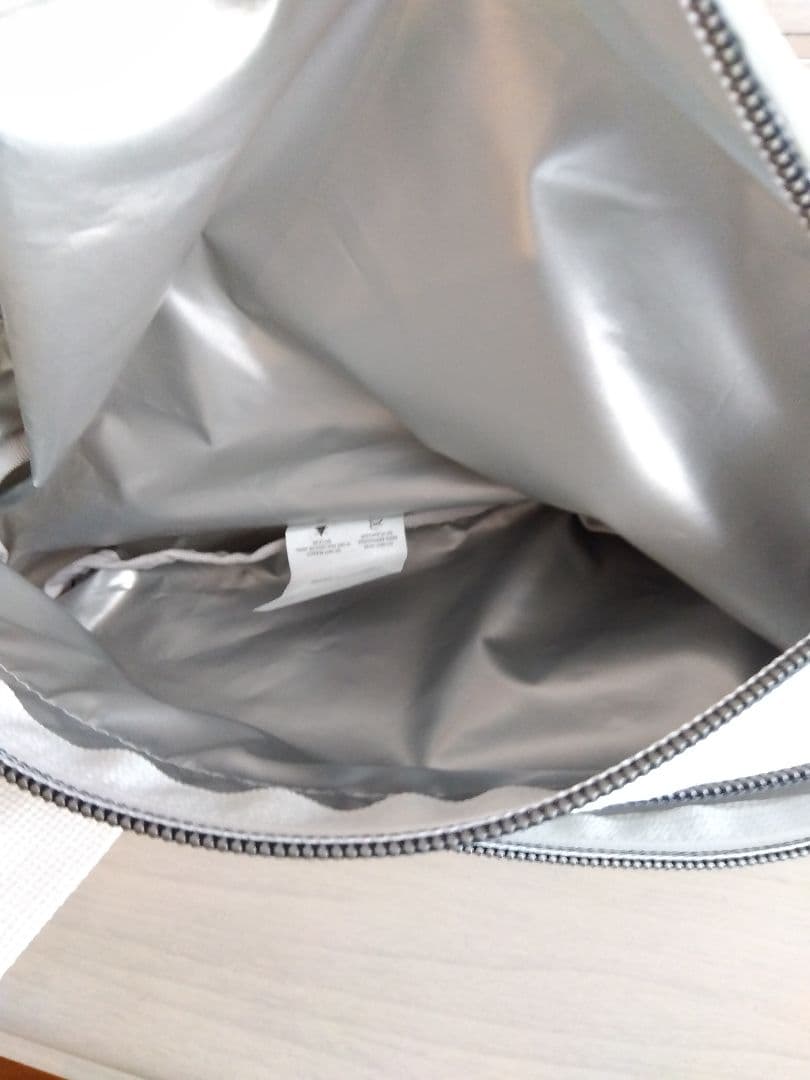 美品　レスポートサック　ESSENTIAL BELT BAG