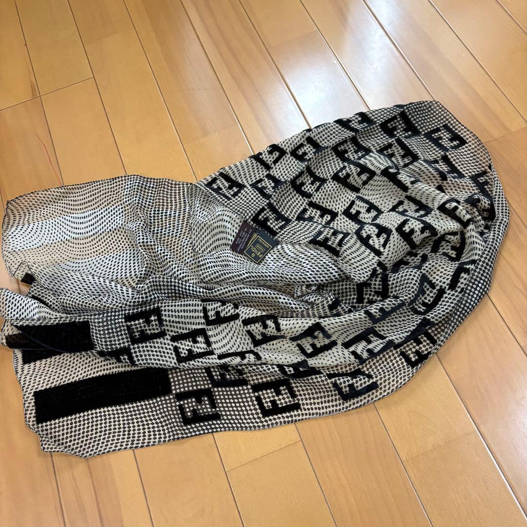 FENDI フェンディ ストール ショール ズッカ柄 ズッキーノ