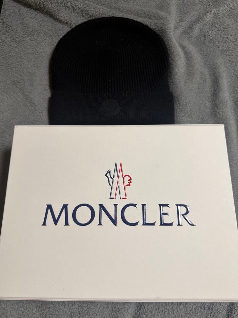 超美品MONCLER ブラック ニット帽箱付き