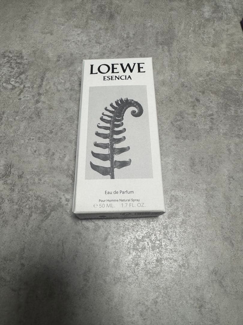 【ほぼ未使用】LOEWE ESENCIA 50ml メンズ香水 ロエベ 正規品