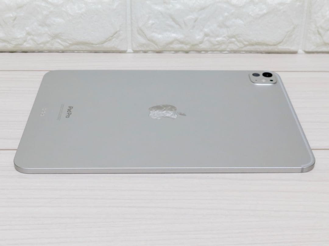 M4 iPadPro 11インチ　Wi-Fi 256GBシルバーMVV93J/A