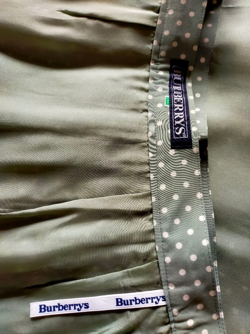 美品【Burberrys】プリーツスカート グリーン 9号 ミモレ丈