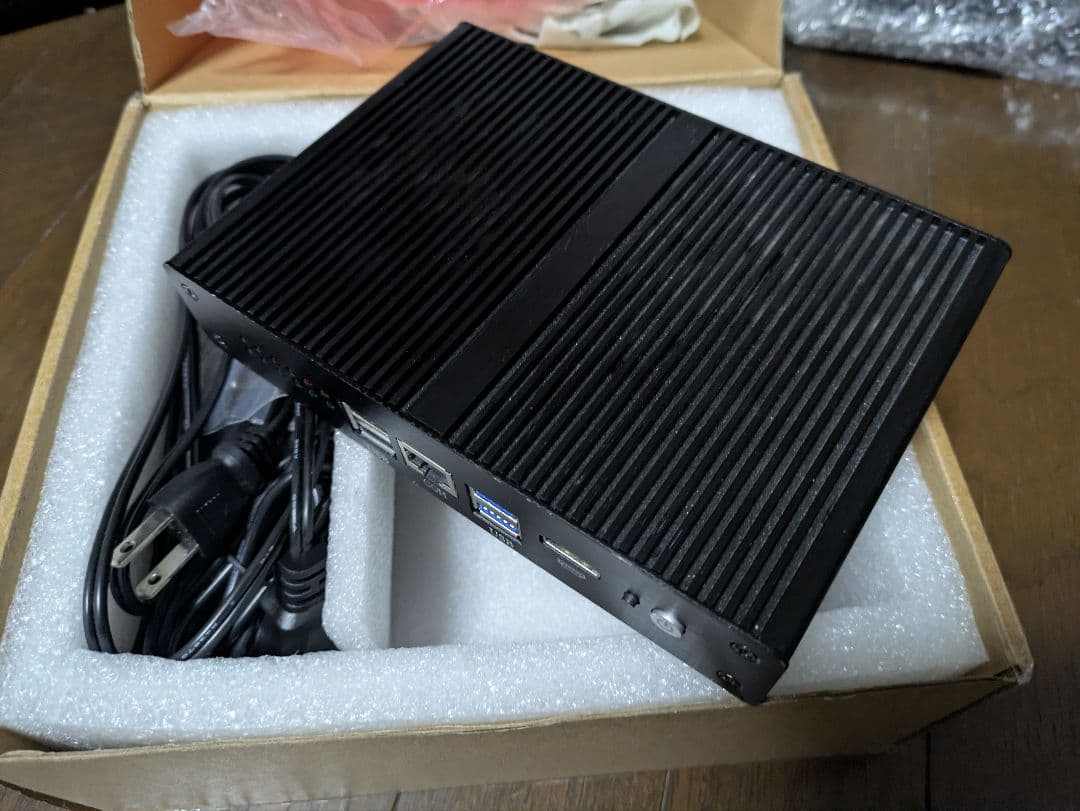 ６ポート LAN ミニPC 本体