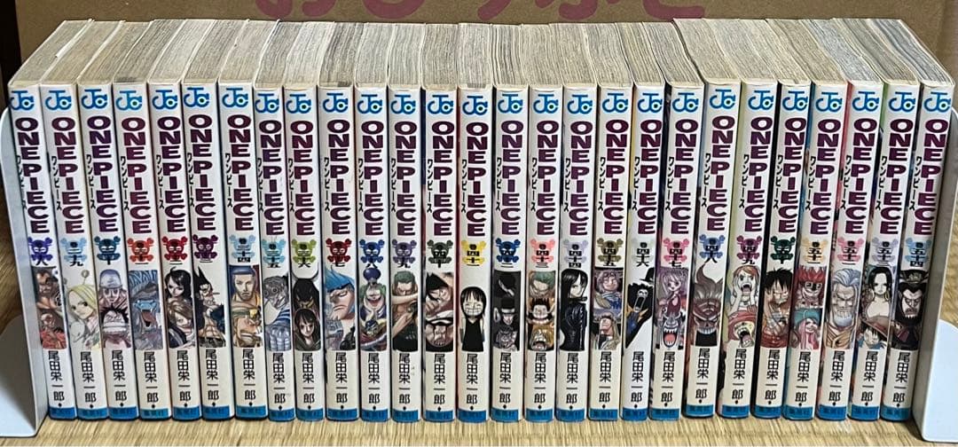 ONE PIECE 全111巻＋関連本4冊