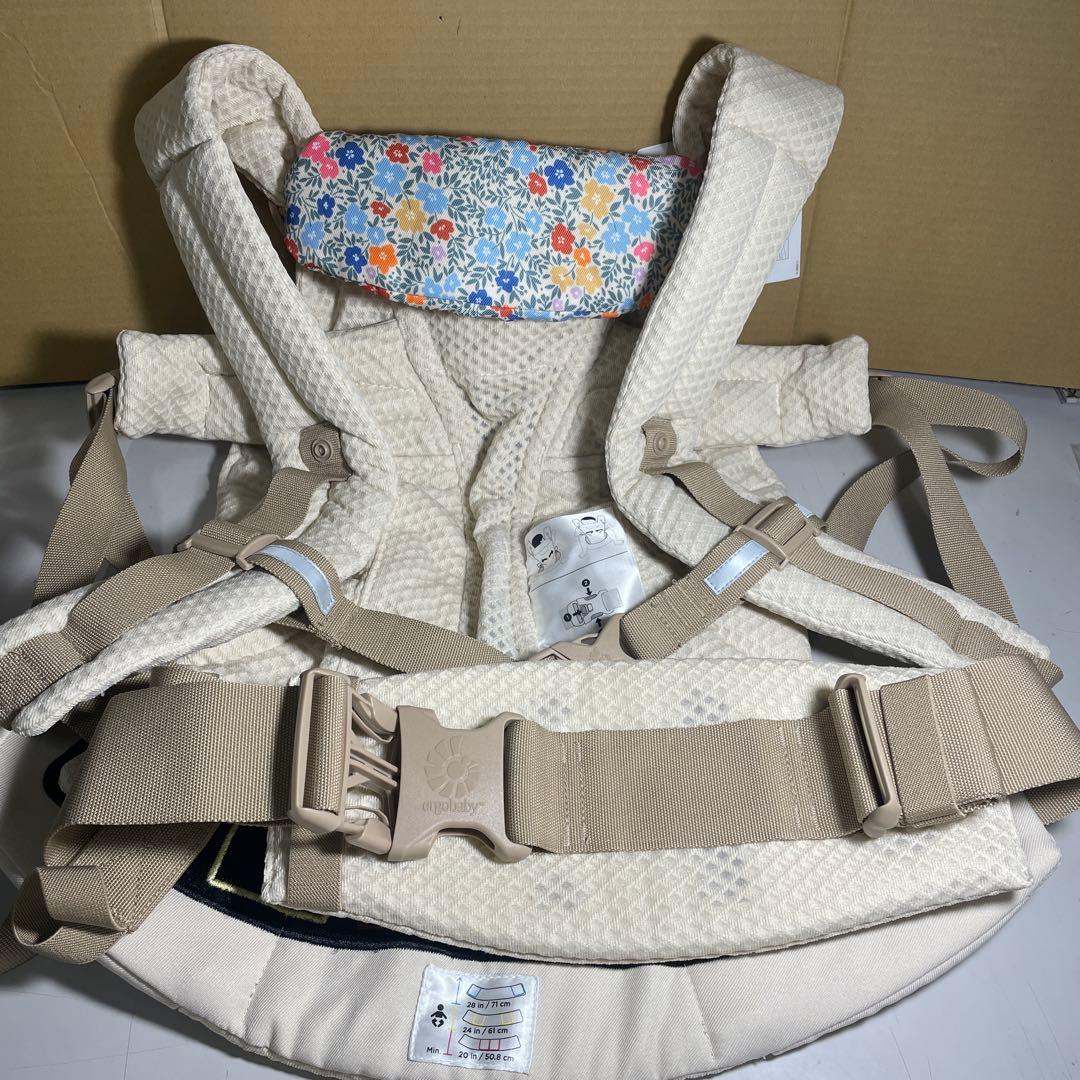 ErgobabyエルゴベビーEBC OMNI Breezeワイルドフラワーベージ