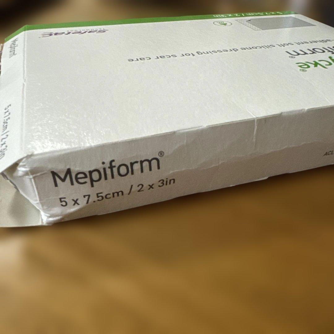 Mepiform メピフォーム 5×7.5cm 4枚　未使用