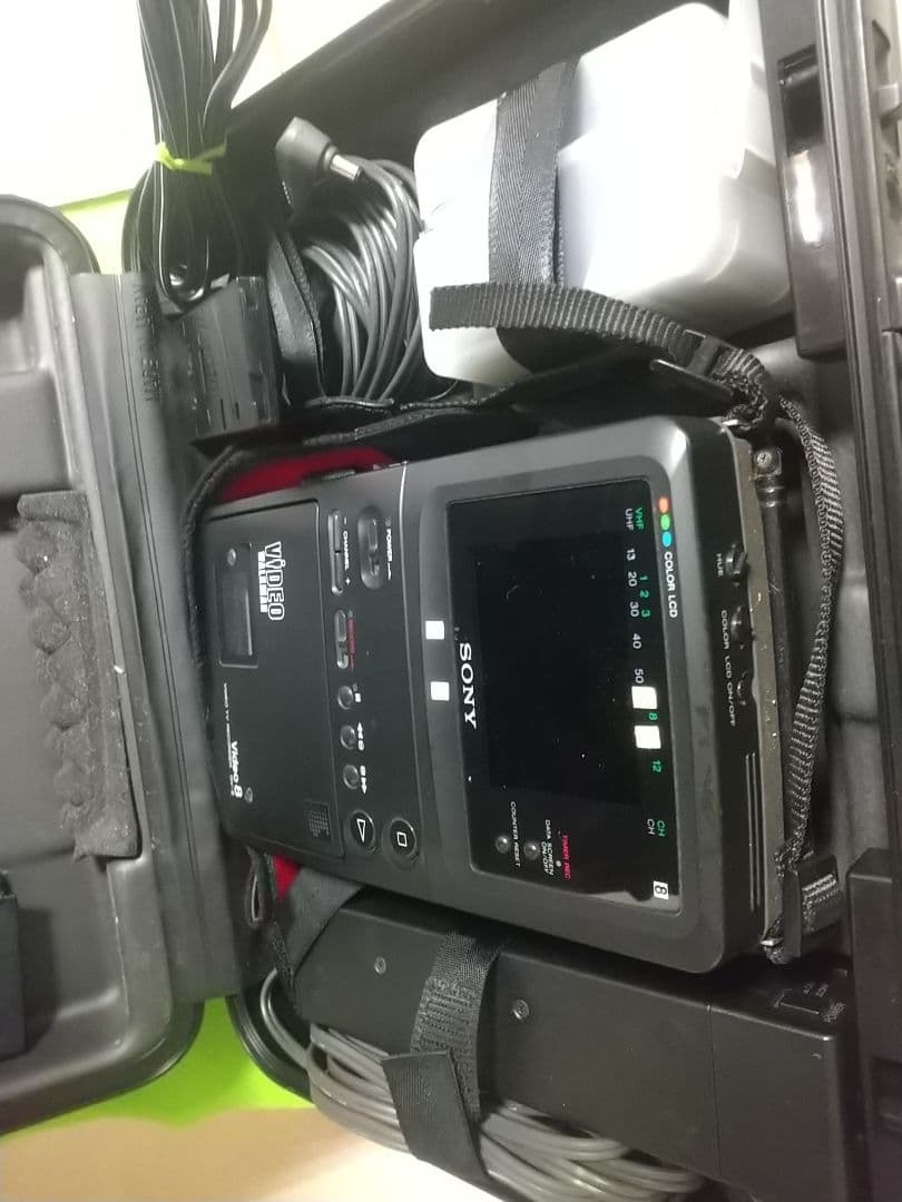 昭和家電 SONY VIDEO WALKMAN GV-8 通電OK 専用ケース付