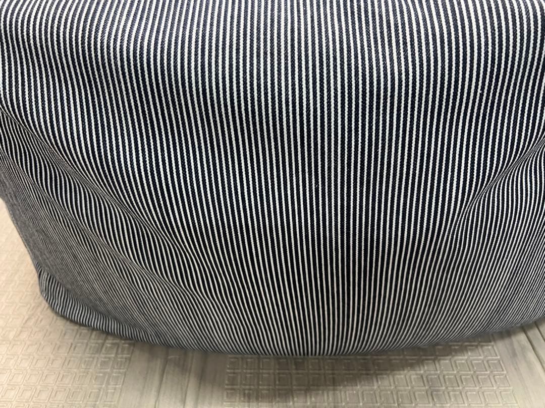 無印良品　ビーズクッション　ストライプ柄