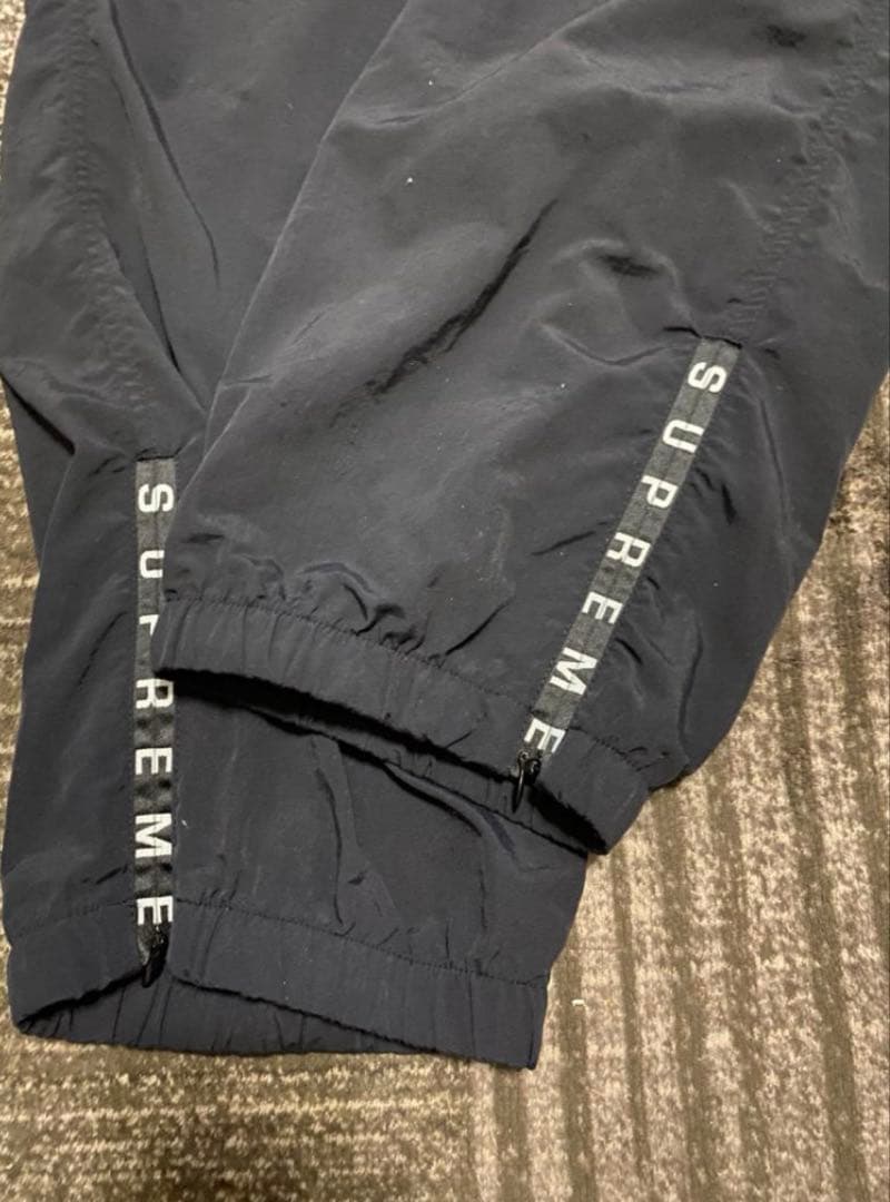 で*ー様 supreme 2022SS ウォームアップパンツ　L