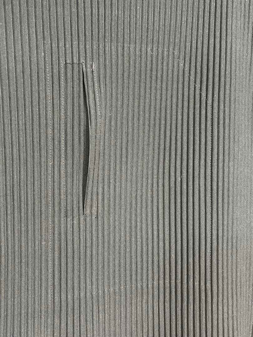 HOMME PLISSE ISSEY MIYAKE スナップボタン パーカー
