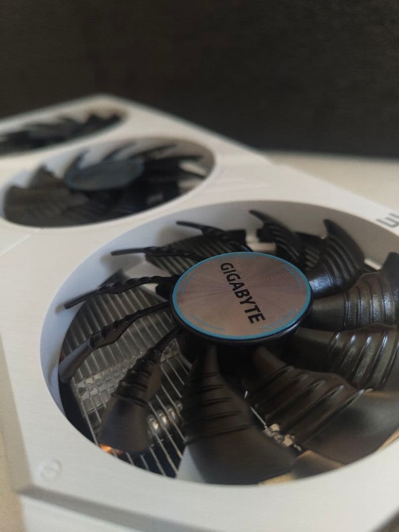中*村様 Gigabyte GeForce RTX 4060 EAGLE OC