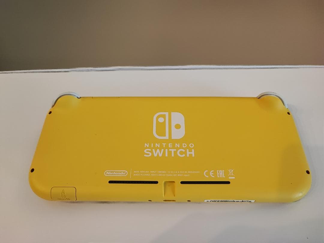 Nintendo Switch Lite イエロー 本体 初期化済【ジャンク】