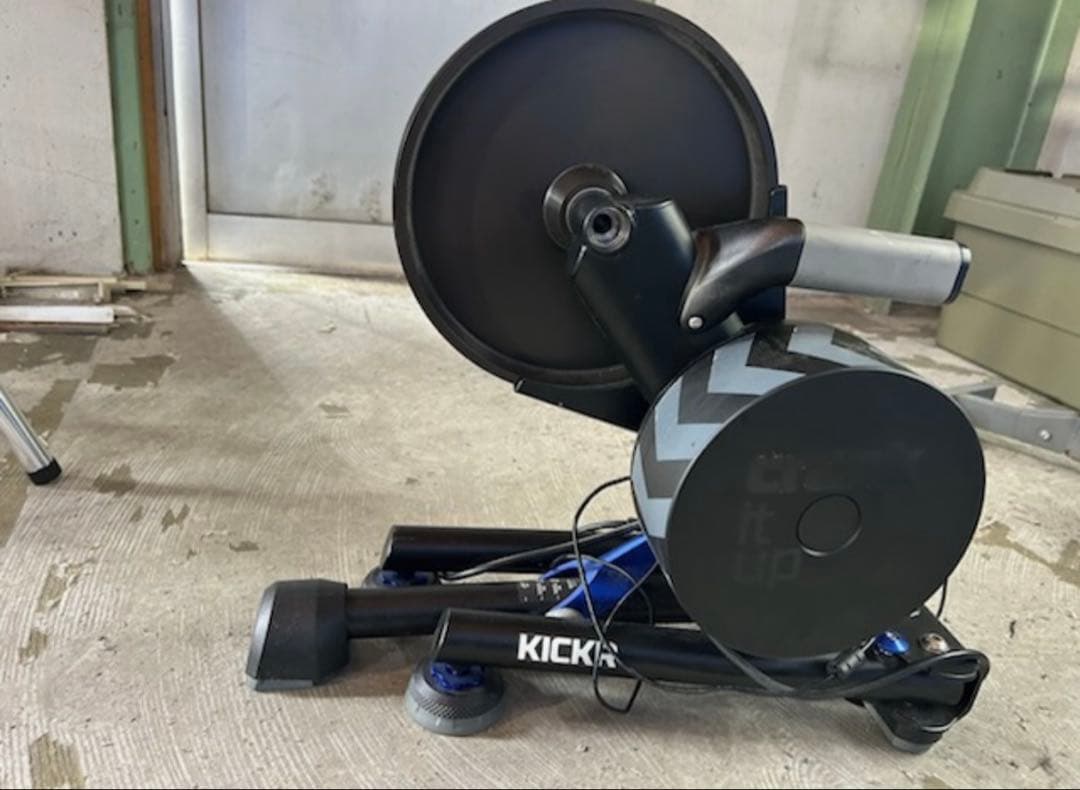 Wahoo KICKR V5 トレーナー