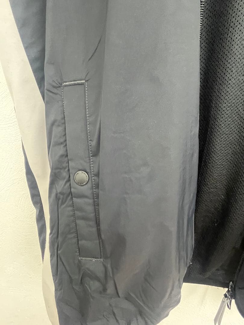 TRAVIS MATHEW ベスト Mサイズ