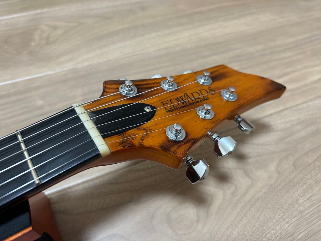 美品 EDWARDS E-RD-140NT レインディア ギター エボニー指板