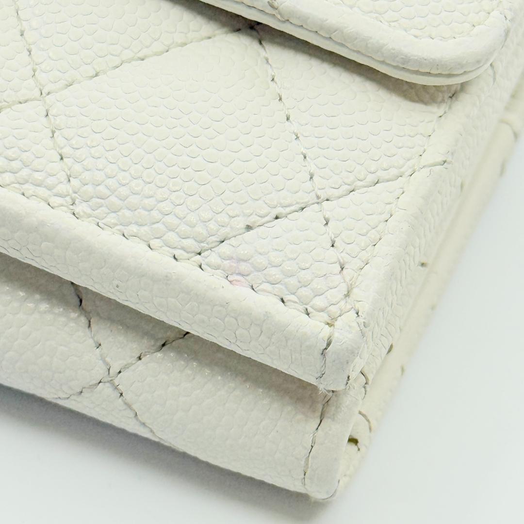 美品 CHANEL シャネル マトラッセ 三つ折り財布 キャビアスキン
