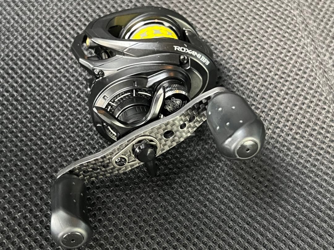 Abu Garcia ROXANI BF8 ブラック ベイトリール