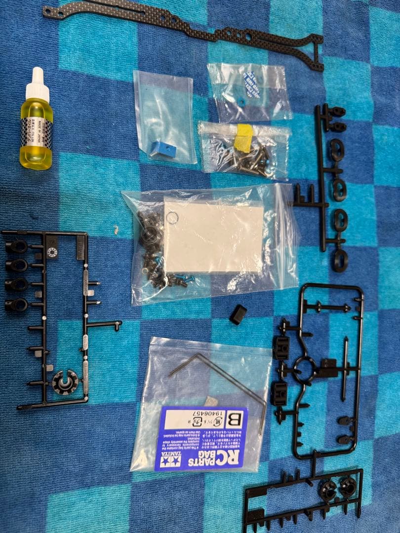 タミヤ TRF 421 メカレス　スーパーGT仕様