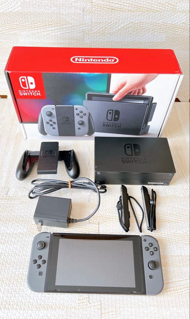 【美品】Nintendo Switch スイッチ 本体 + プロコン＋α