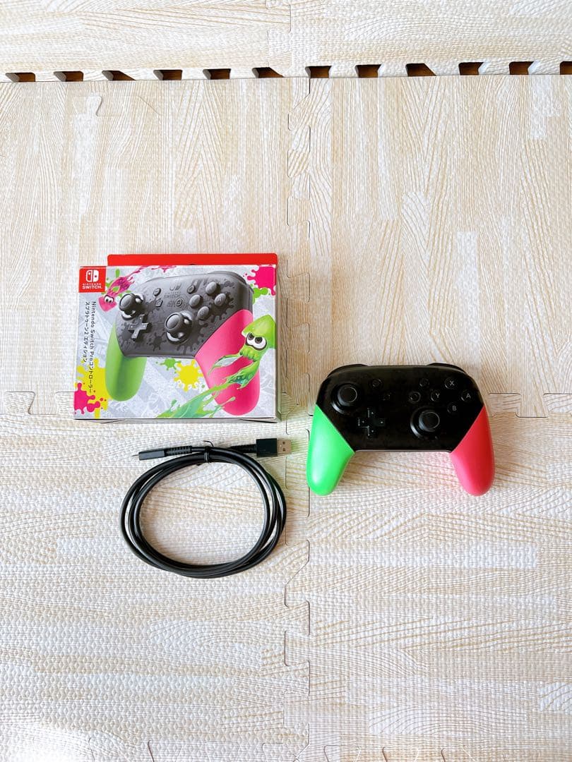 【美品】Nintendo Switch スイッチ 本体 + プロコン＋α