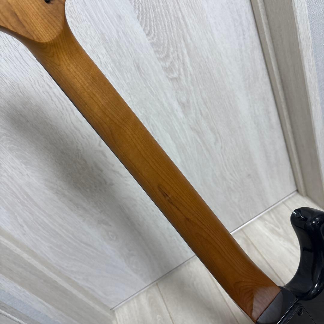 専用エリスギター　ストラトタイプ　コイルタップ