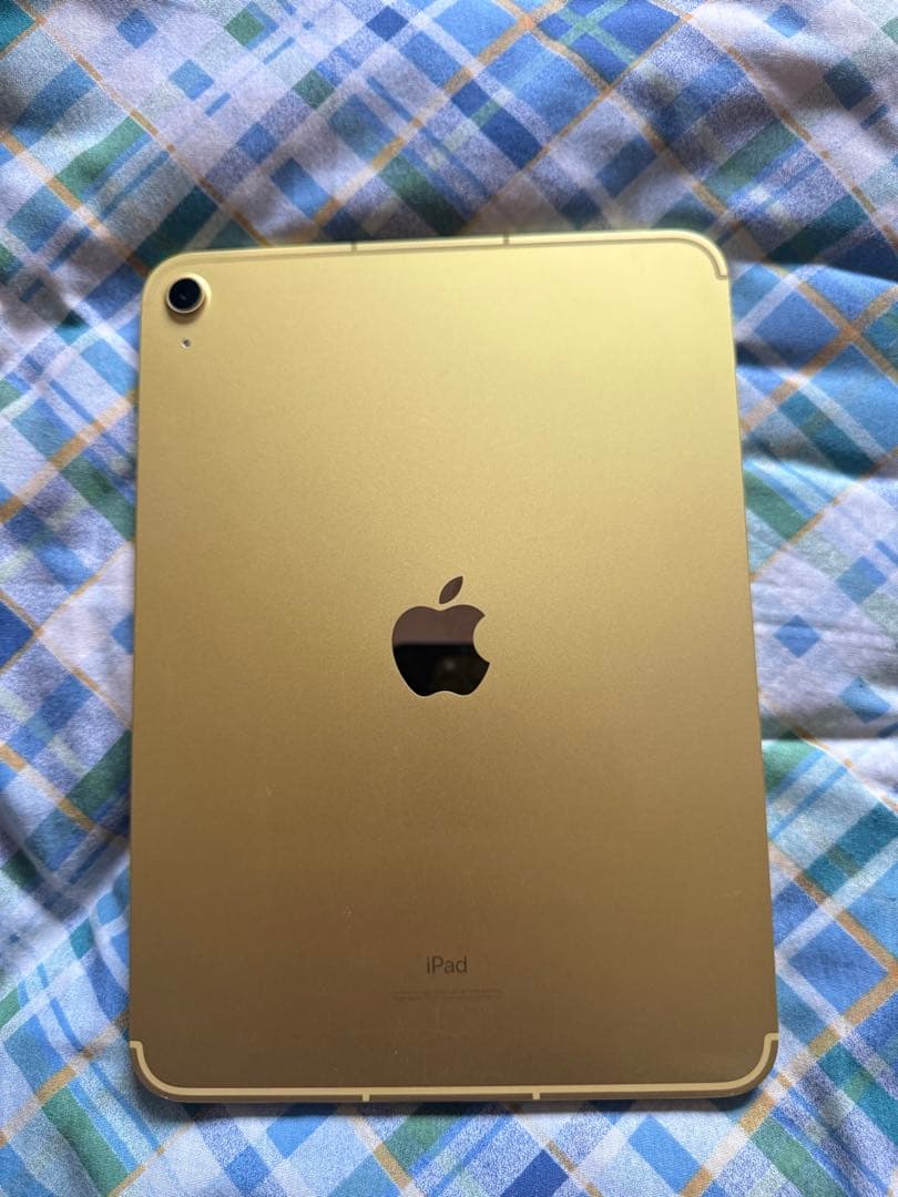 Apple iPad イエロー　本体