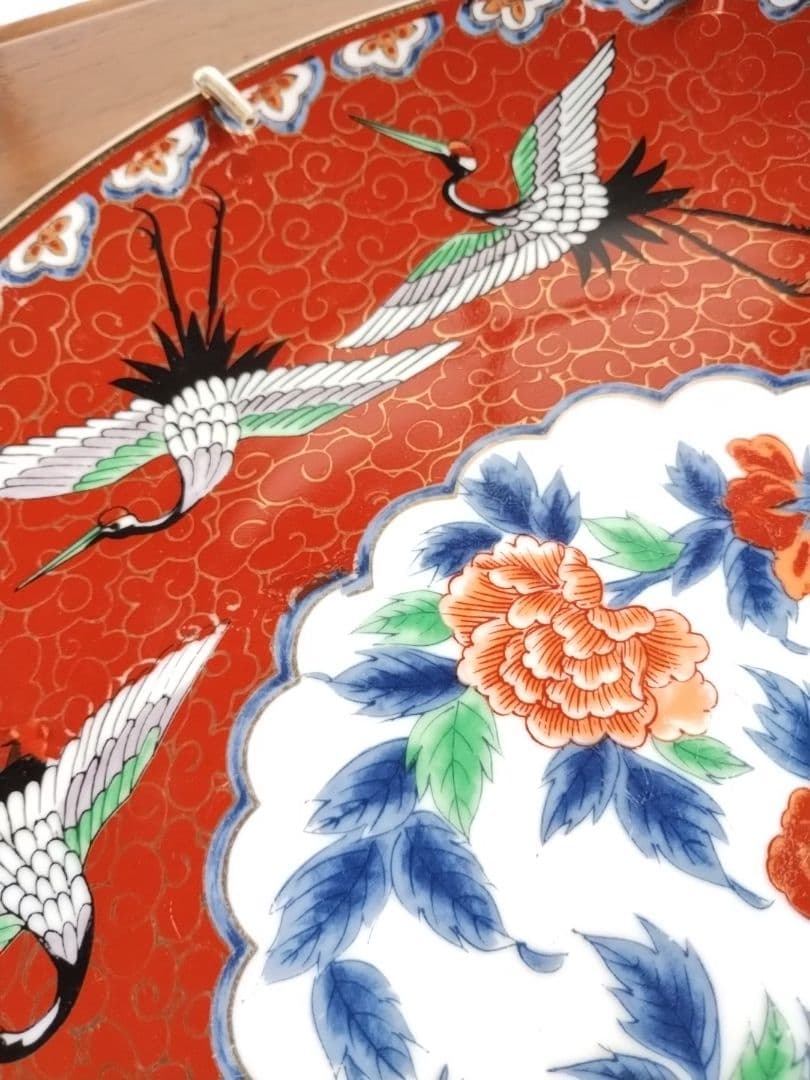 昭和レトロ　絵皿　壁掛け　赤絵　鶴　花柄　ヴィンテージ　陶磁器　金彩　縁起物