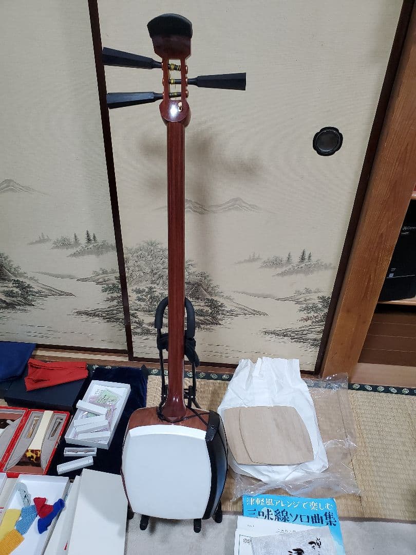 【メメ】津軽三味線本体 バチ教材 スタンドセット1式