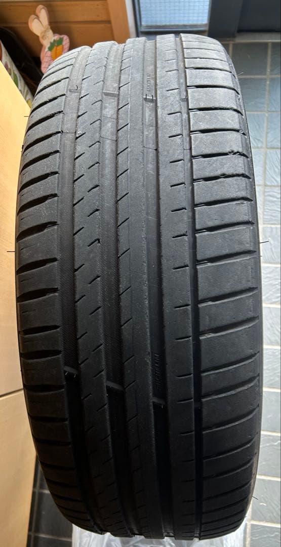 23年製造　235/50r20 ミシュラン　パイロットスポーツ４