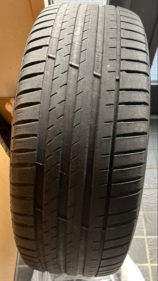 23年製造　235/50r20 ミシュラン　パイロットスポーツ４