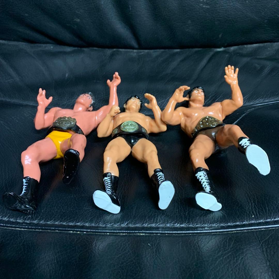 プロレスフィギュア　アントニオ猪木3体セット　チャンピオンベルト付き　キャラプロ