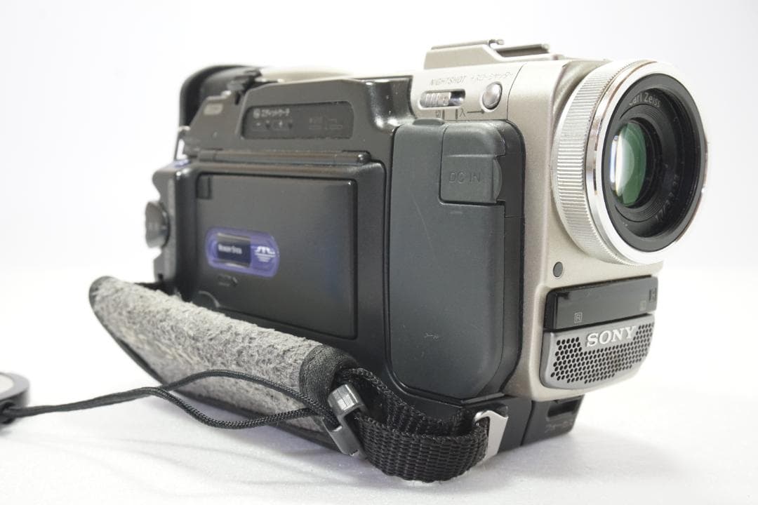 [動作品] Sony miniDV ビデオカメラ DCR-TRV10