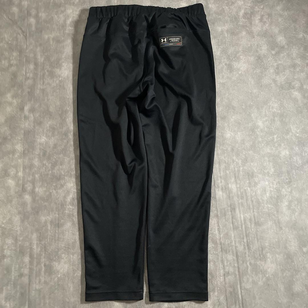 23年モデル UNDER ARMOR トラックジャケット&パンツ セットアップ