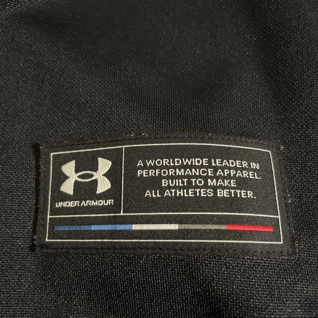 23年モデル UNDER ARMOR トラックジャケット&パンツ セットアップ