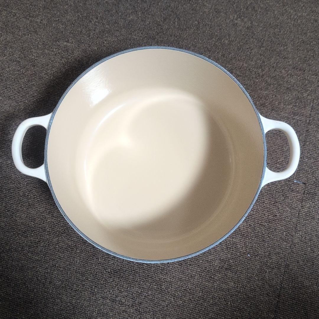 LE CREUSET 両手鍋 24センチ鍋 人気カラーデューン