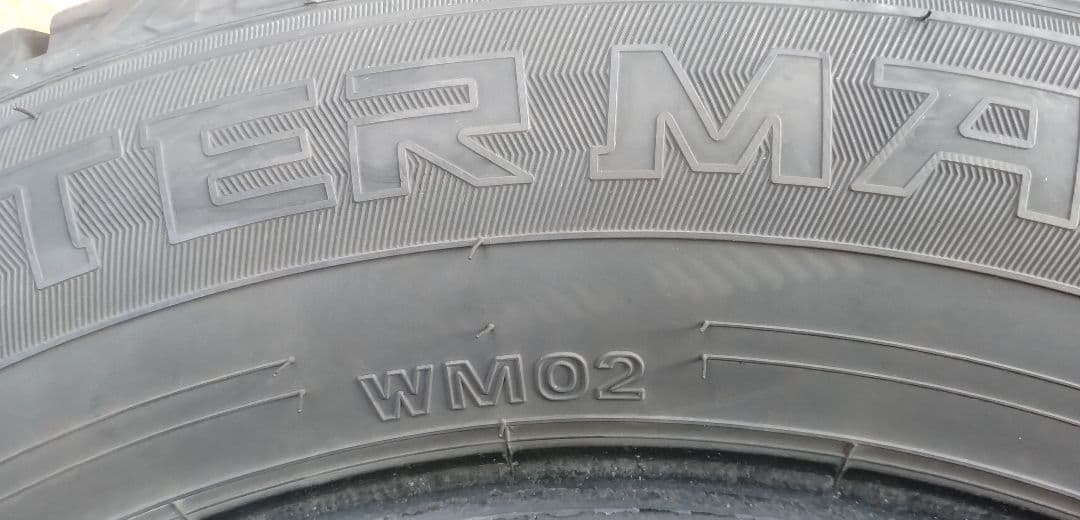 WINTER MAXX WM02 スタッドレスタイヤ 15インチ
