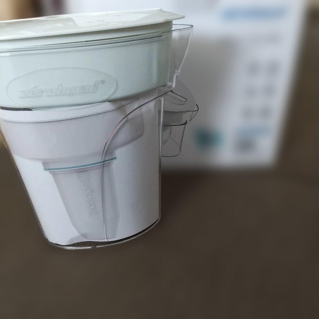 新品、未使用　未開封　ＺＥＲＯピッチャー　浄水器 水質測定機能付き