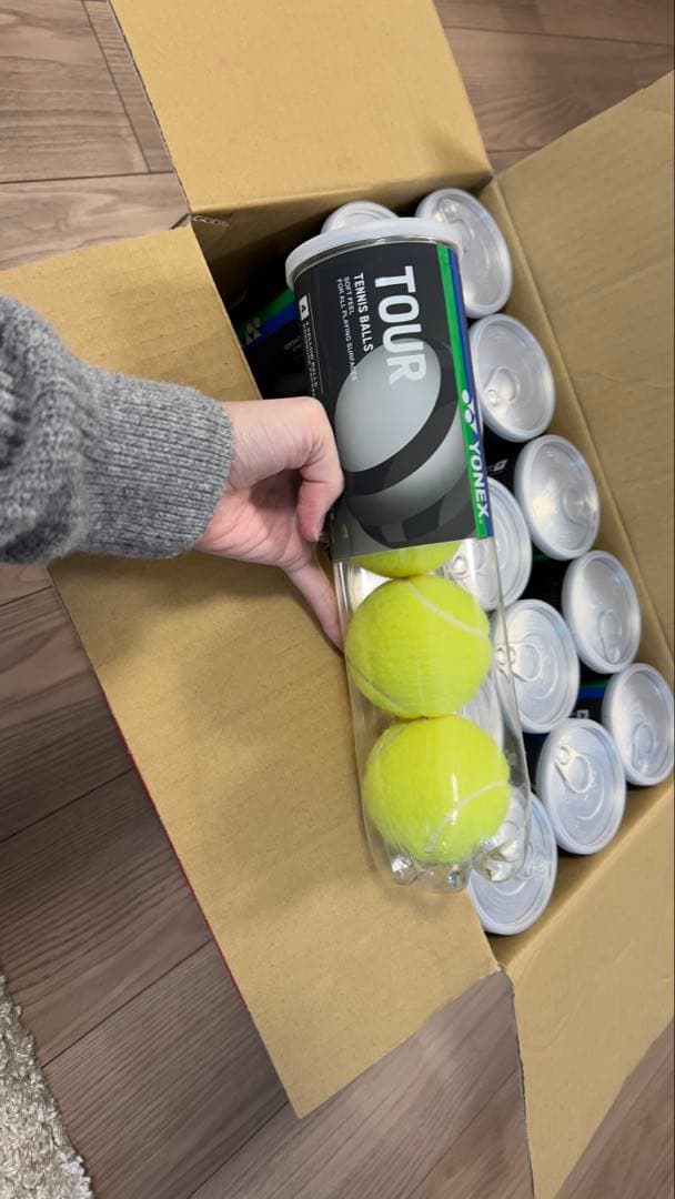 TOUR テニスボール 4つ入り14缶　未開封