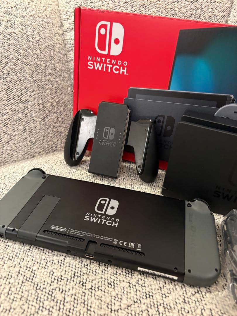 Nintendo Switch本体美品(付属品全て込み)