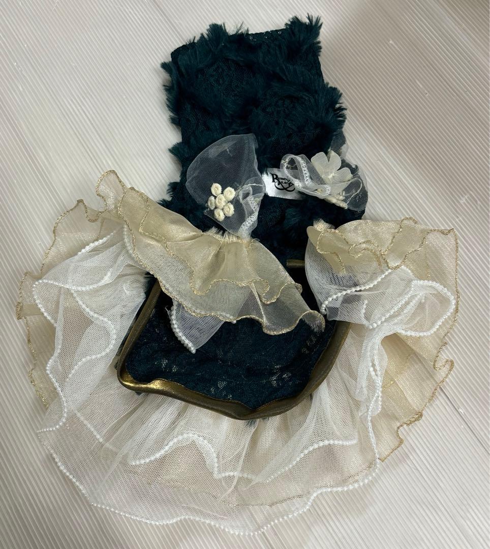 Remedyyyレメディ　犬服　わんちゃん　お洋服　緑色