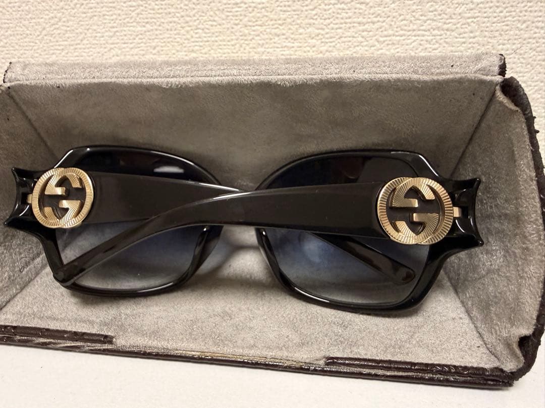 GUCCI グッチ　ブラック サングラス グラデーション GG3173